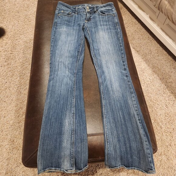 Size 2 American Eagle Jeans - Picture 1 of 6